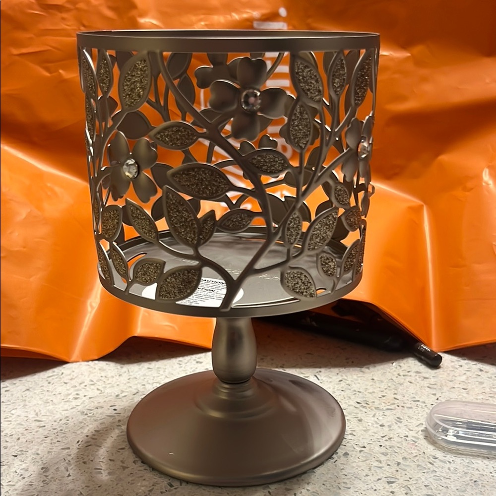 Bath & Body Works Silver Candle Holder with Nature-Inspired Design